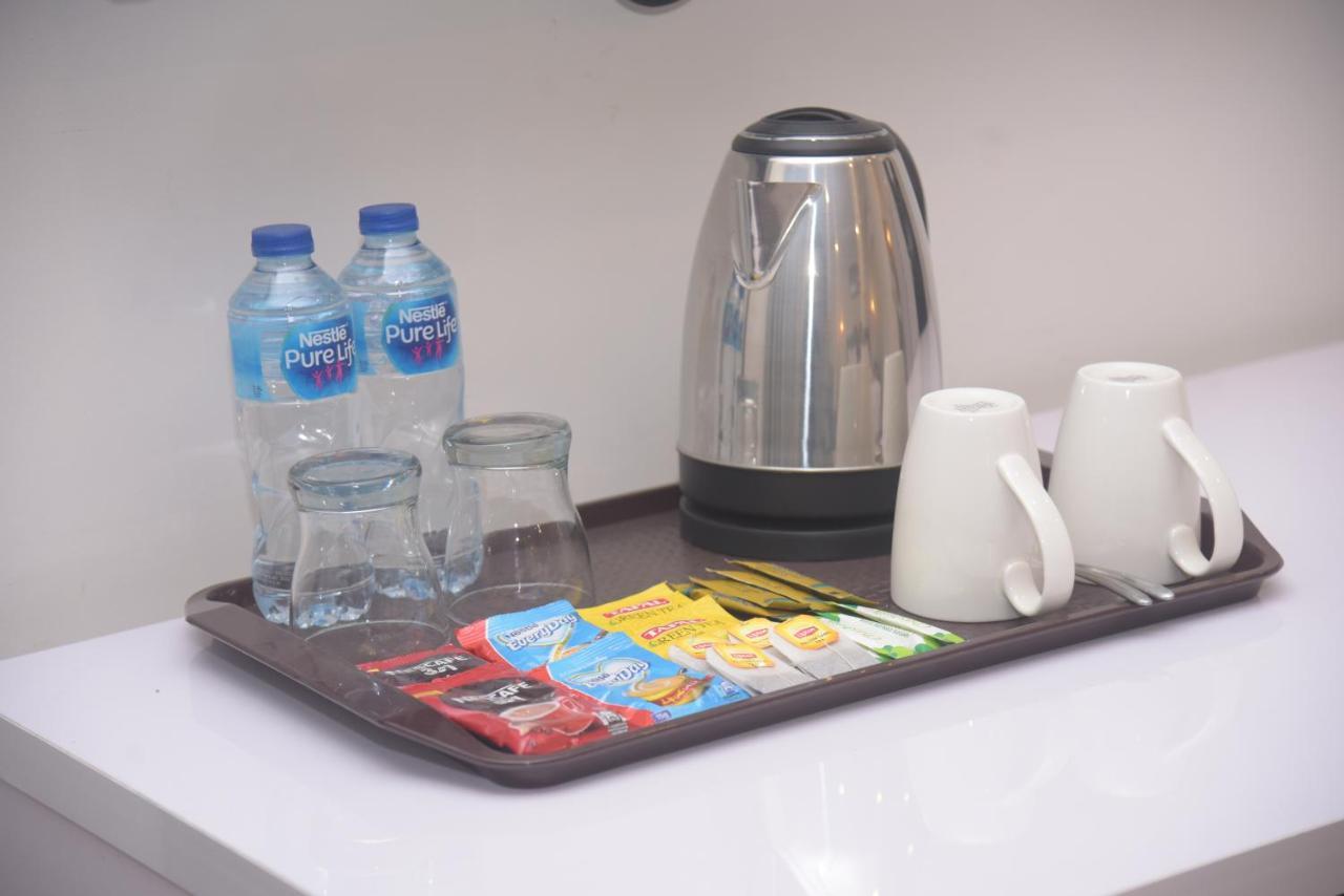 The Rich Hotel & Apartments Lahore Extérieur photo