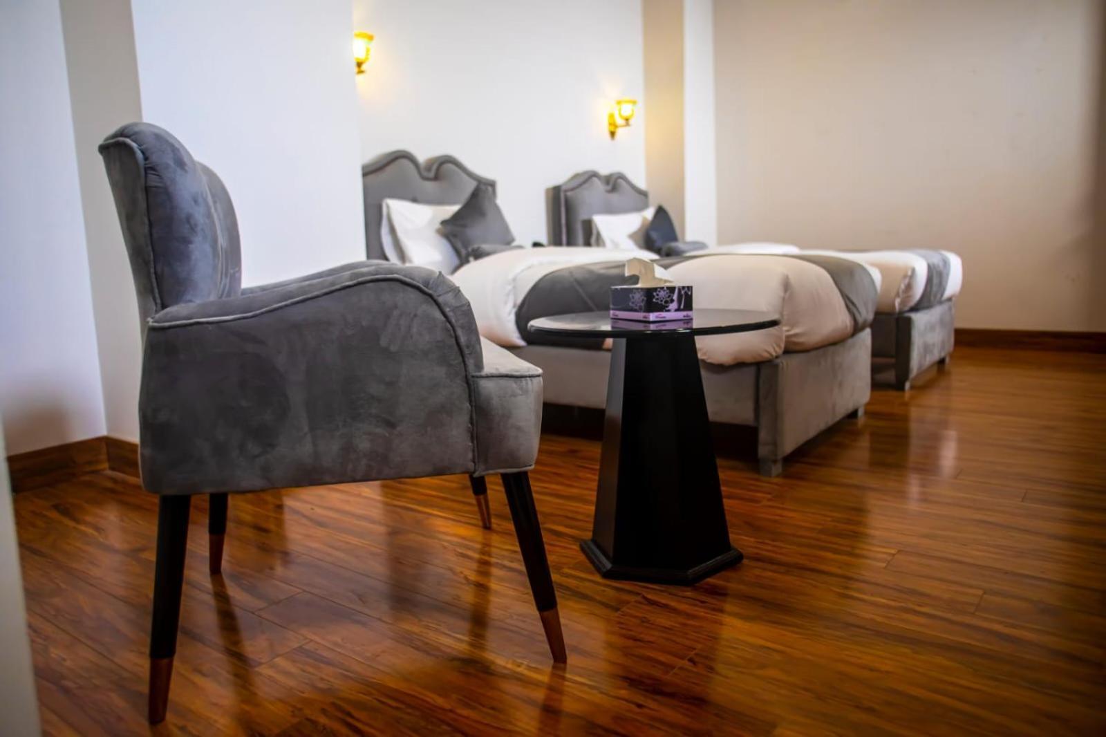 The Rich Hotel & Apartments Lahore Extérieur photo